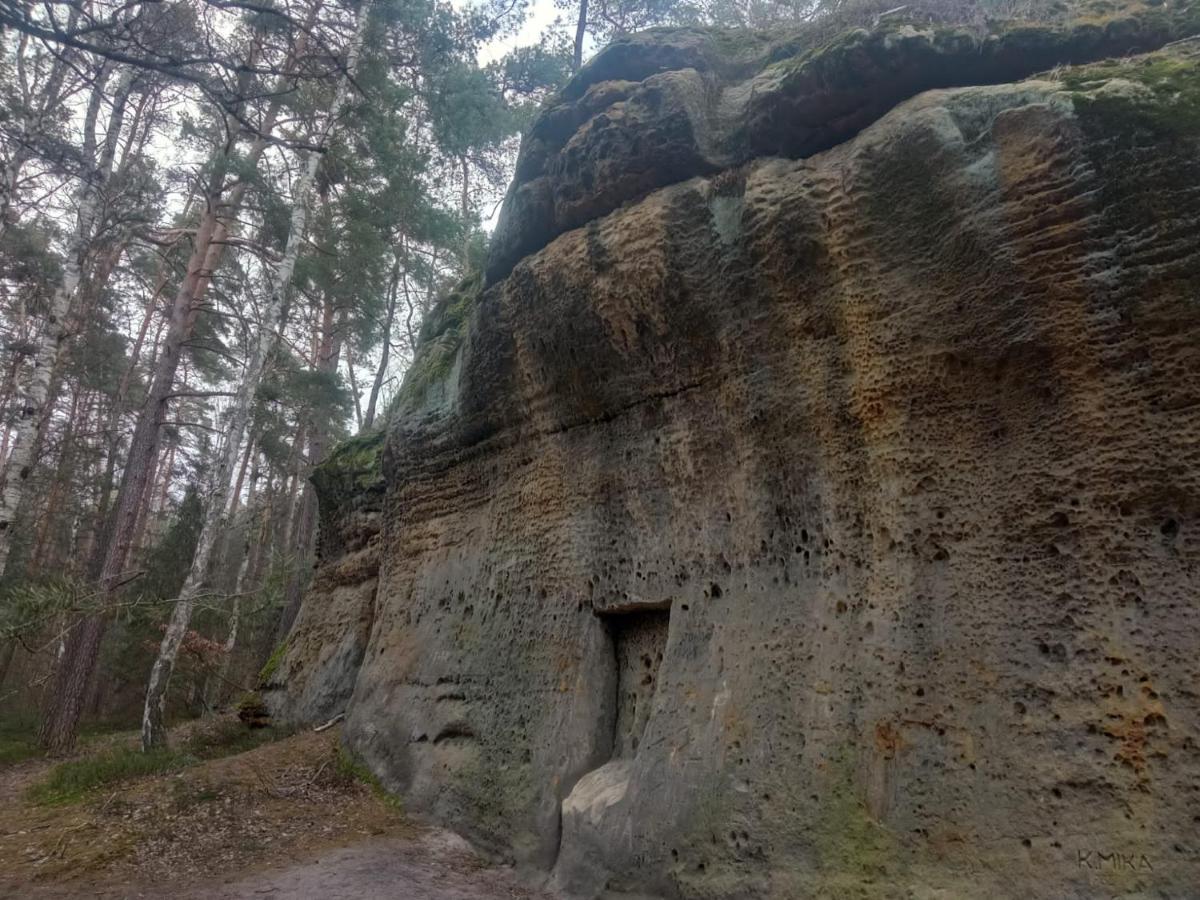 Vila chata u certovych hlav Zelizy Exteriér fotografie