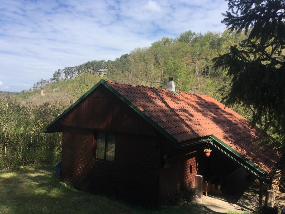 Vila chata u certovych hlav Zelizy Exteriér fotografie
